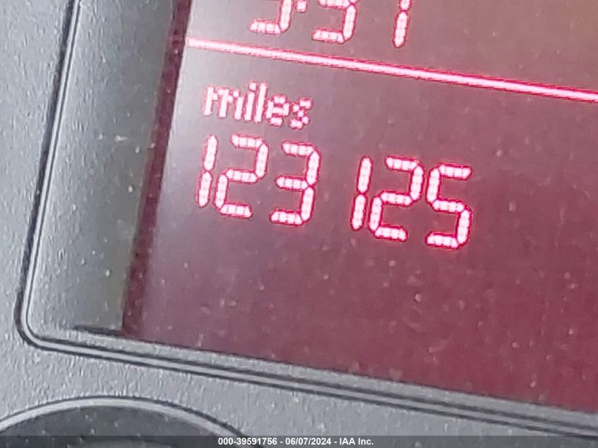 2008 Volkswagen Jetta S VIN: 3VWJZ71K58M040244 Lot: 39591756