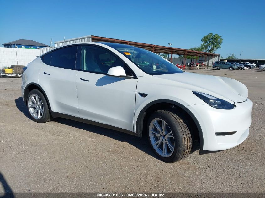 7SAYGDED6RF066040 2024 TESLA MODEL Y - Image 1