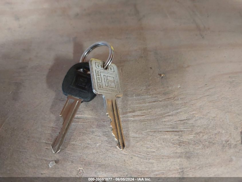 1994 Chevrolet Gmt-400 C2500 VIN: 2GCFC29K0R1200993 Lot: 39591877