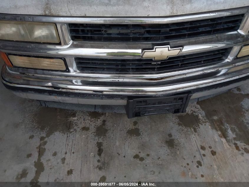 1994 Chevrolet Gmt-400 C2500 VIN: 2GCFC29K0R1200993 Lot: 39591877