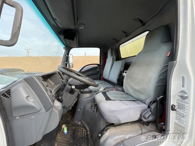 2017 Isuzu Npr Hd Gas Reg white Lot 111039592039 Vin 54DC4W1C2HS806530