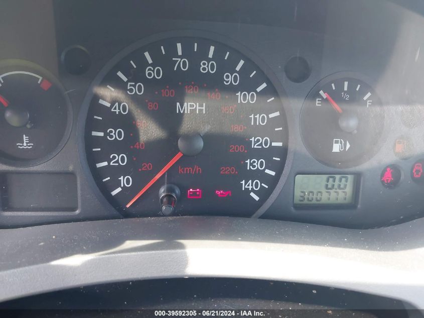 2005 Ford Focus Zx4 VIN: 1FAHP34N45W132873 Lot: 39592305