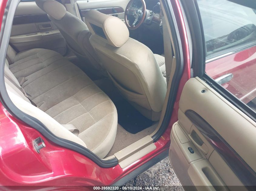 2003 Mercury Grand Marquis Gs VIN: 2MEFM74W93X690163 Lot: 39592320