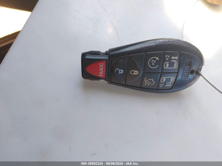 2011 Dodge Grand Caravan Crew VIN: 2D4RN5DG4BR750946 Lot: 39592324