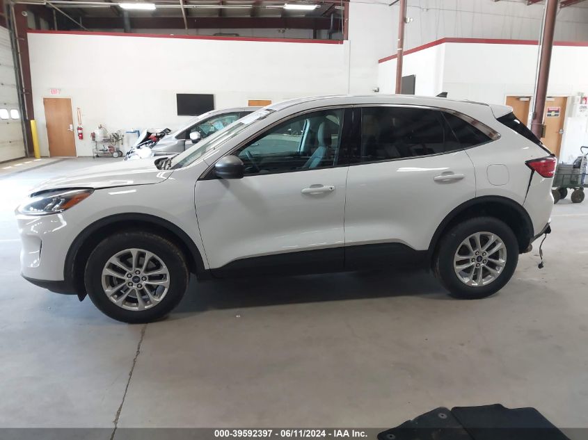 2022 Ford Escape Se VIN: 1FMCU9G65NUA67799 Lot: 39592397