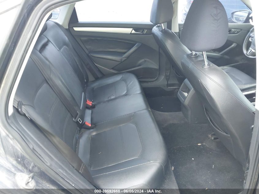 2012 Volkswagen Passat 2.5L Se VIN: 1VWBP7A37CC088017 Lot: 39592668