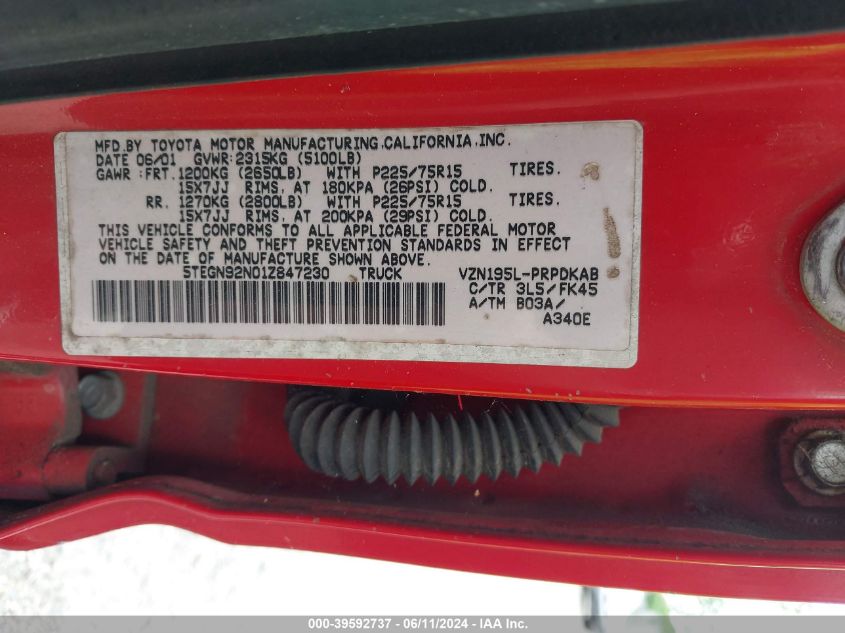 2001 Toyota Tacoma Prerunner V6 VIN: 5TEGN92N01Z847230 Lot: 39592737