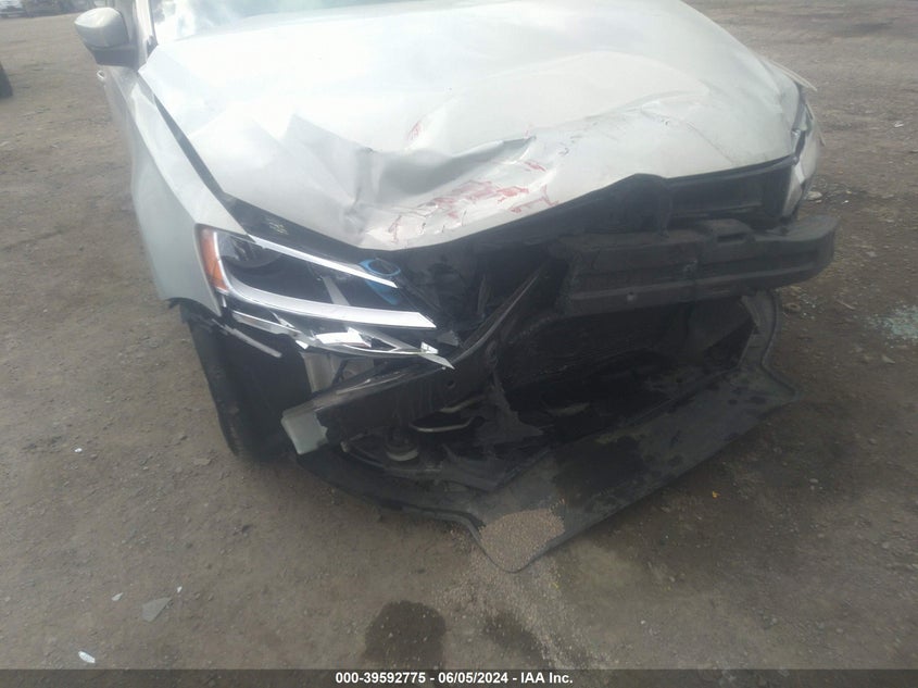 2011 Volkswagen Jetta 2.5L Se VIN: 3VWDZ7AJ8BM346527 Lot: 39592775