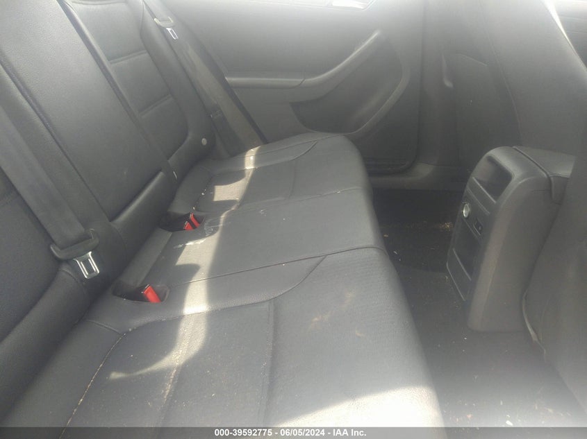 2011 Volkswagen Jetta 2.5L Se VIN: 3VWDZ7AJ8BM346527 Lot: 39592775