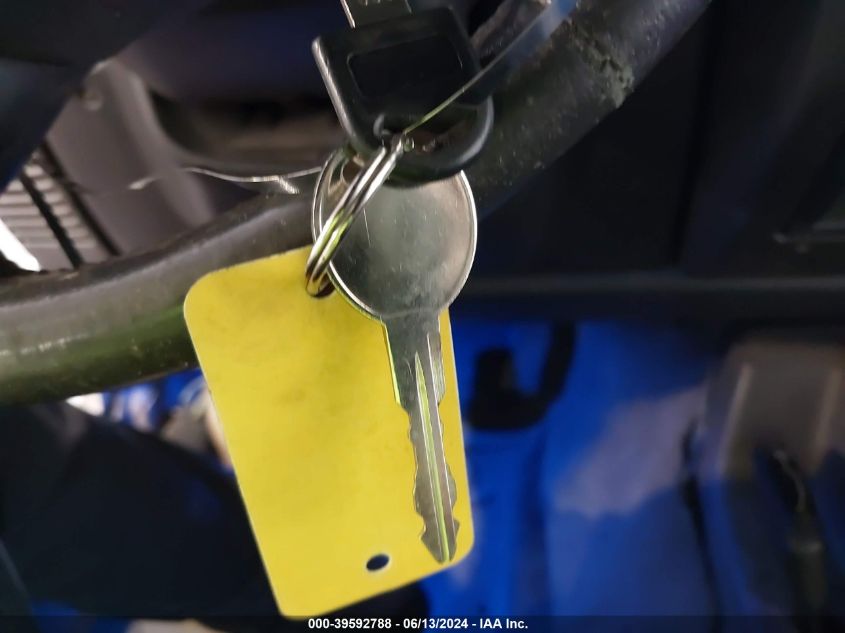 2000 Jeep Wrangler Sport VIN: 1J4FA49S4YP792704 Lot: 39592788