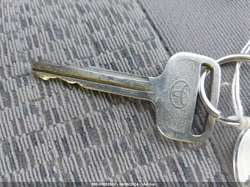 2004 Toyota Tundra Sr5 V8 VIN: 5TBDT44194S444265 Lot: 39592802