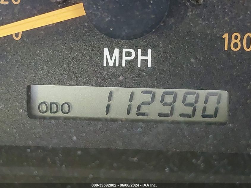 2004 Toyota Tundra Sr5 V8 VIN: 5TBDT44194S444265 Lot: 39592802