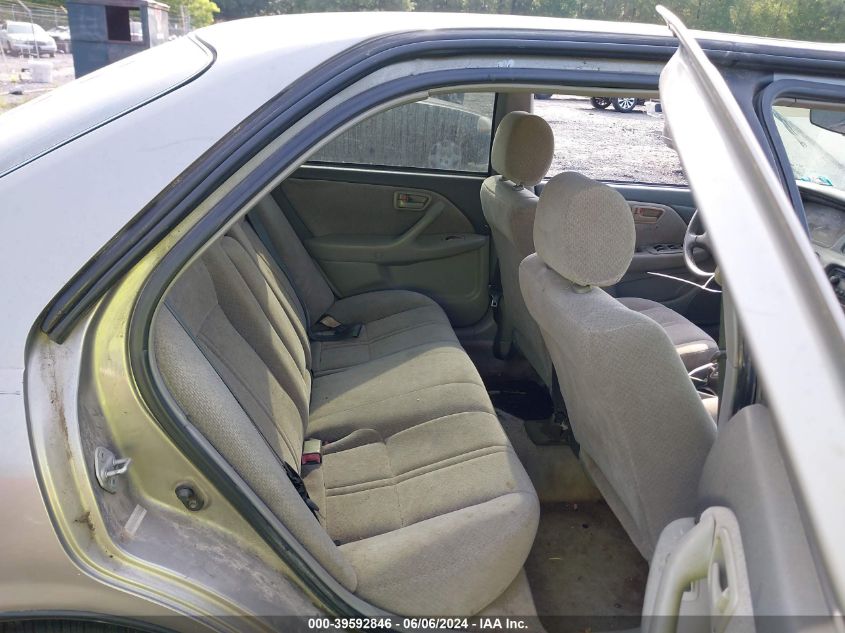 2000 Toyota Camry Le VIN: 4T1BG22K3YU676716 Lot: 39592846