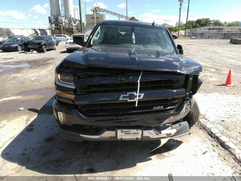 2017 Chevrolet Silverado 1500 2Lt VIN: 1GCVKREC6HZ104538 Lot: 39592911