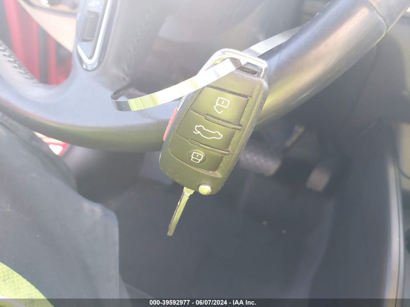 2015 Audi A3 2.0T Premium VIN: WAUEFGFF4F1040736 Lot: 39592977