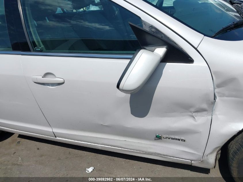 2010 Ford Fusion Hybrid VIN: 3FADP0L32AR327834 Lot: 39592982