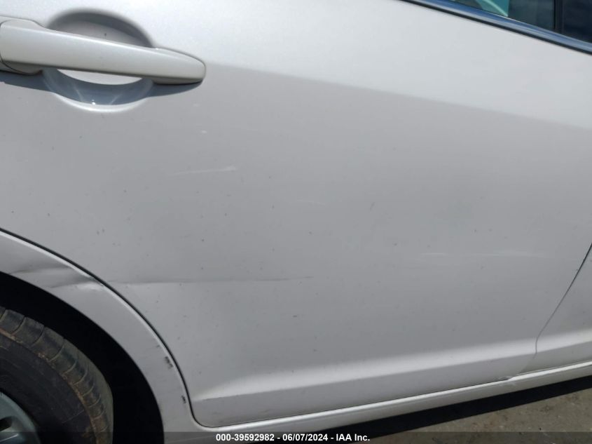 2010 Ford Fusion Hybrid VIN: 3FADP0L32AR327834 Lot: 39592982