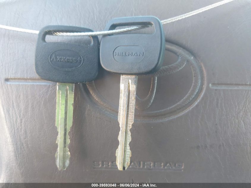 2000 Toyota Camry Ce VIN: 4T1BG22K6YU640986 Lot: 39593048