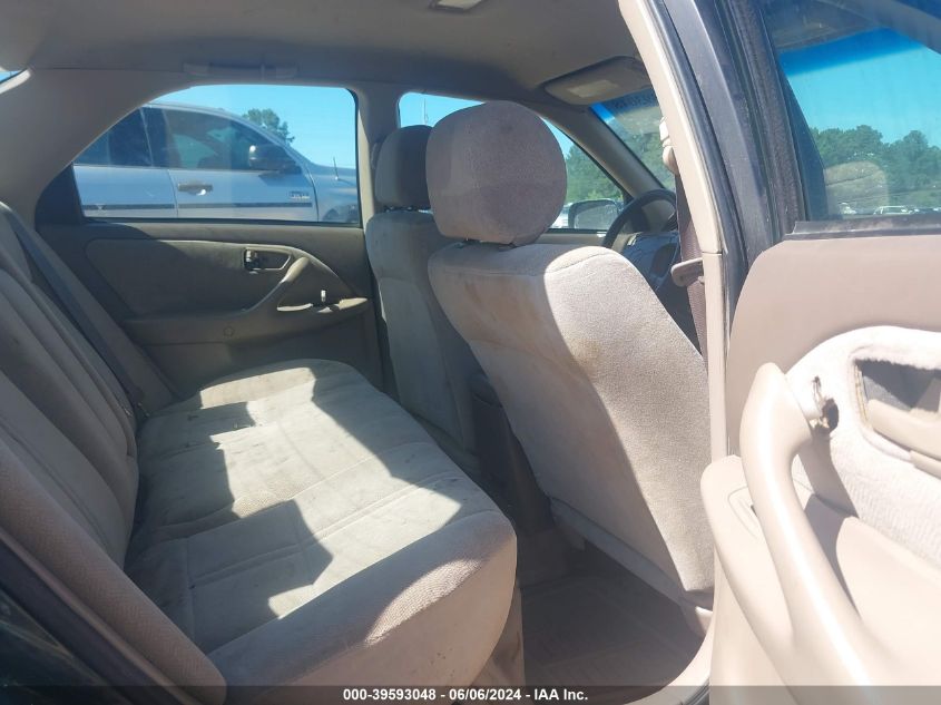 2000 Toyota Camry Ce VIN: 4T1BG22K6YU640986 Lot: 39593048