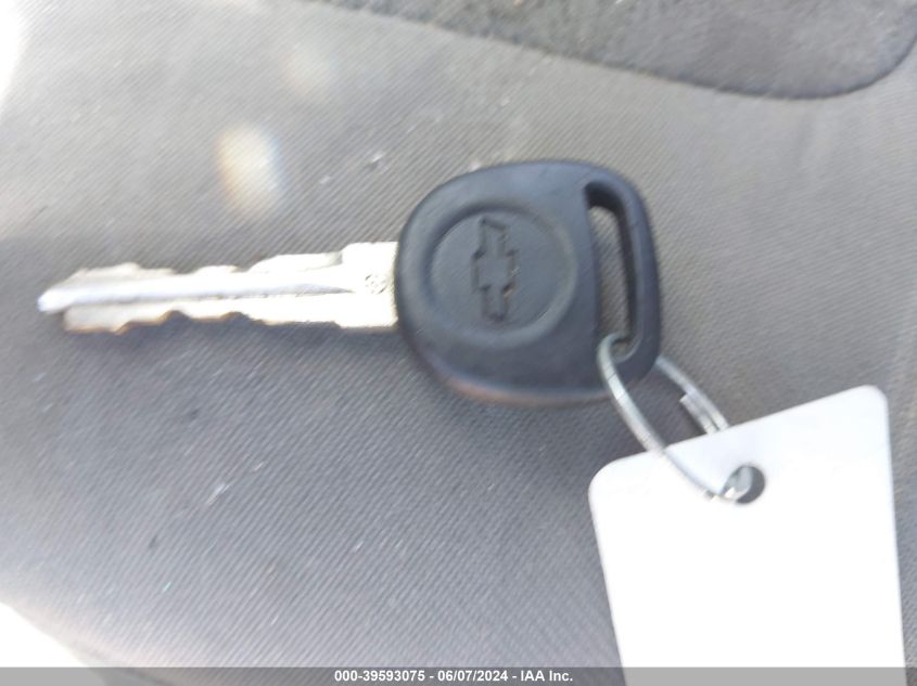 2008 Chevrolet Equinox Ls VIN: 2CNDL13F186033831 Lot: 39593075