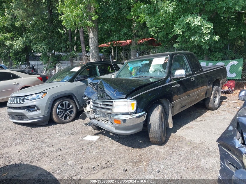 1998 Toyota T100 Dx V6 VIN: JT4TN12D6W0041973 Lot: 39593092