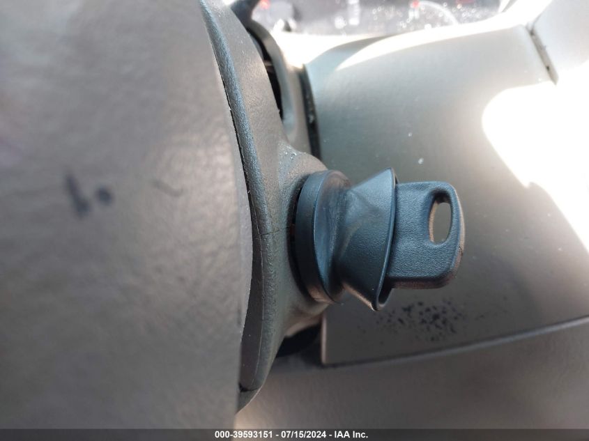 2000 Ford Expedition Eddie Bauer VIN: 1FMRU17LXYLA53019 Lot: 39593151