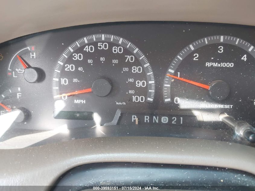 2000 Ford Expedition Eddie Bauer VIN: 1FMRU17LXYLA53019 Lot: 39593151