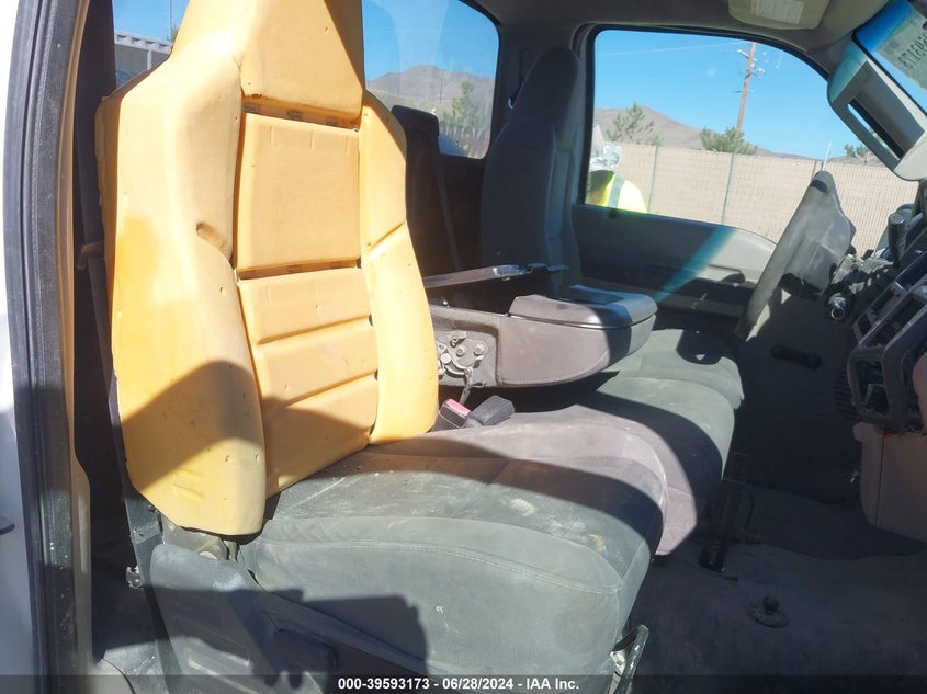 2010 Ford F-250 Xl/Xlt VIN: 1FTNF2B54AEA16442 Lot: 39593173