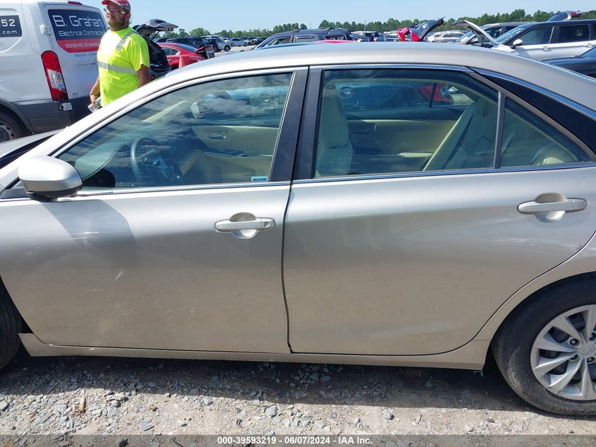 2016 Toyota Camry Le VIN: 4T4BF1FK6GR535487 Lot: 39593219