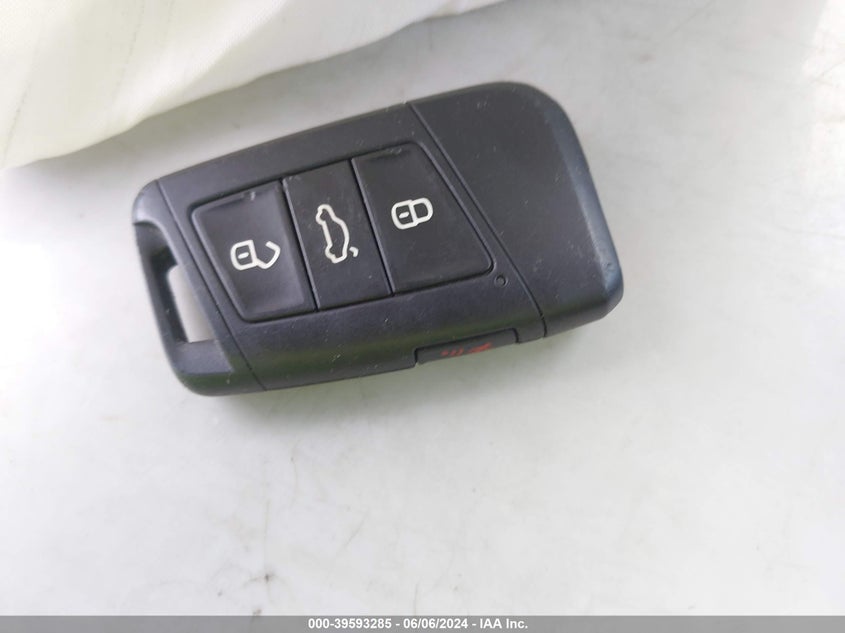 2020 Volkswagen Jetta 1.4T R-Line/1.4T S/1.4T Se VIN: 3VWCB7BU0LM001809 Lot: 39593285