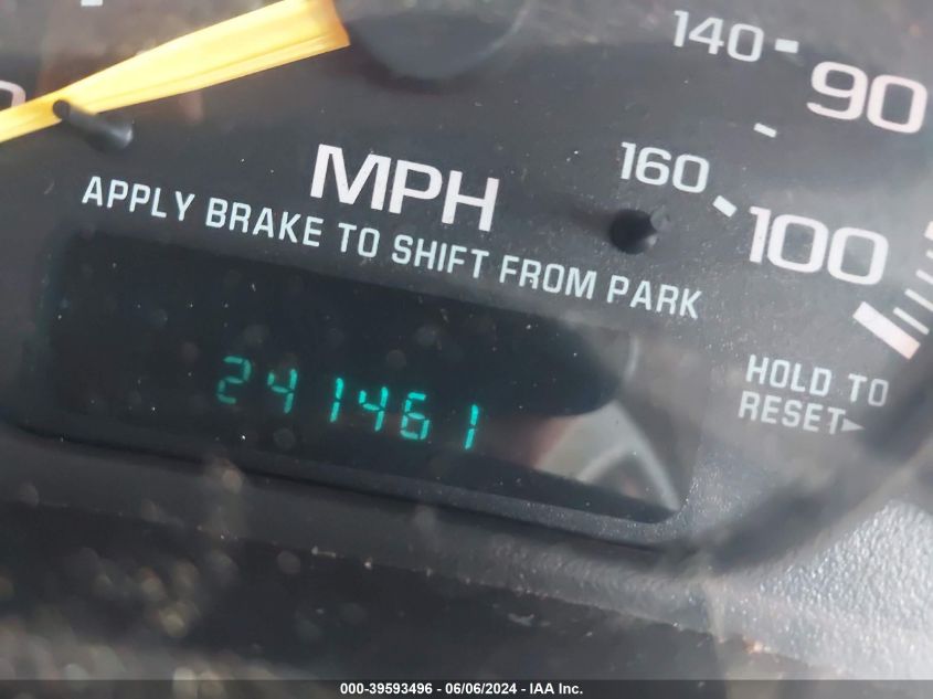 2001 Chevrolet Tahoe Ls VIN: 1GNEK13T51J110492 Lot: 39593496