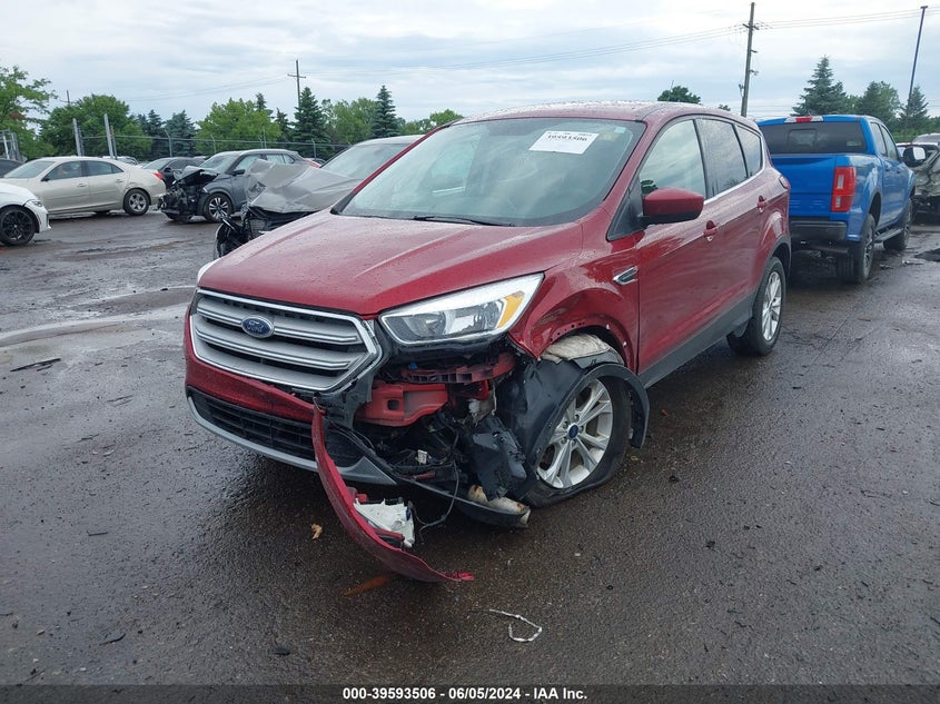 VIN 1FMCU9GD7KUA23975 2019 FORD ESCAPE SE