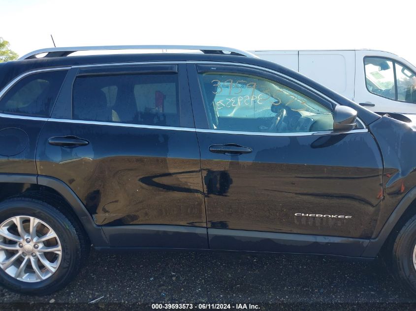 2019 Jeep Cherokee Latitude Plus 4X4 VIN: 1C4PJMLB2KD168797 Lot: 39593573