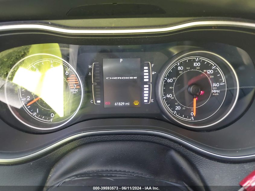 2019 Jeep Cherokee Latitude Plus 4X4 VIN: 1C4PJMLB2KD168797 Lot: 39593573