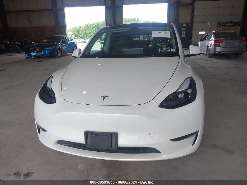 2024 Tesla Model Y Long Range Dual Motor All-Wheel Drive VIN: 7SAYGAEEXRF985739 Lot: 39593635