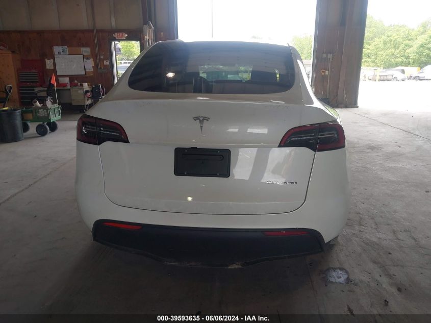 2024 Tesla Model Y Long Range Dual Motor All-Wheel Drive VIN: 7SAYGAEEXRF985739 Lot: 39593635