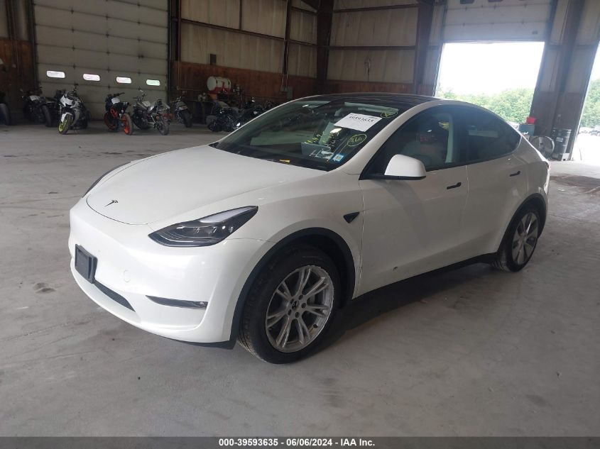 7SAYGAEEXRF985739 2024 TESLA MODEL Y - Image 2