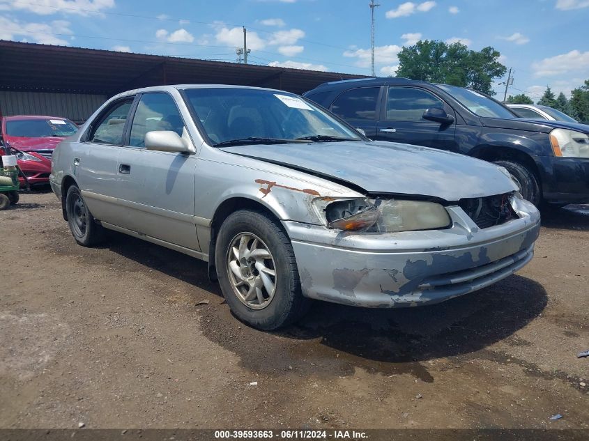 2000 Toyota Camry Le VIN: 4T1BG22KXYU648945 Lot: 39593663