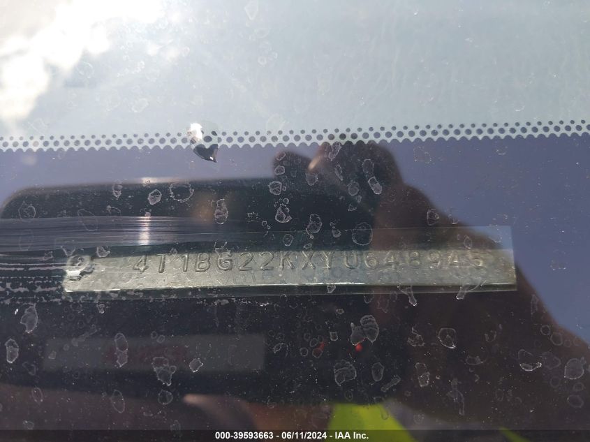 2000 Toyota Camry Le VIN: 4T1BG22KXYU648945 Lot: 39593663