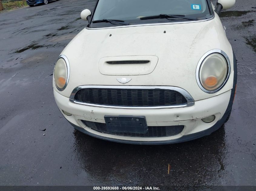 2007 Mini Cooper S VIN: WMWMF73577TV30682 Lot: 39593688