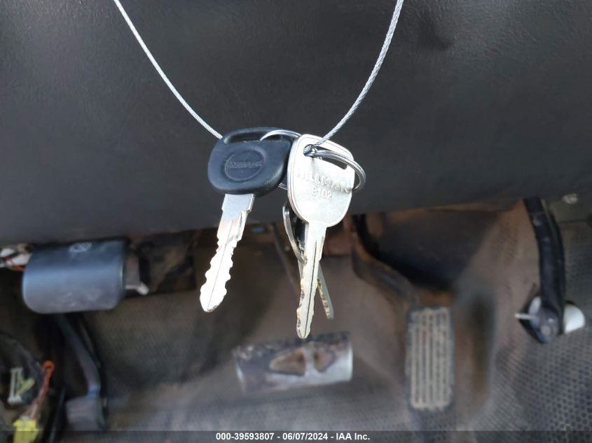 2005 GMC Sierra 1500 Work Truck VIN: 1GTEC14TX5Z267561 Lot: 39593807