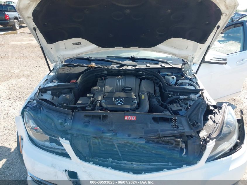 2013 Mercedes-Benz C 250 Luxury/Sport VIN: WDDGF4HB1DR272283 Lot: 39593823