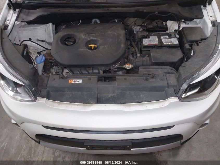 2018 Kia Soul + VIN: KNDJP3A53J7552323 Lot: 39593848