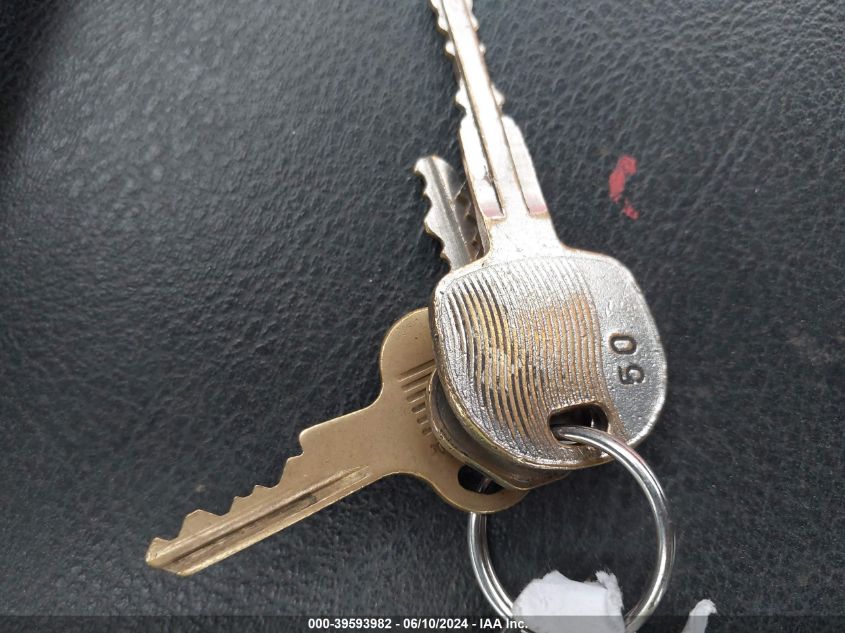 2013 Isuzu Npr Hd Gas Reg VIN: 54DC4W1B5DS803333 Lot: 39593982