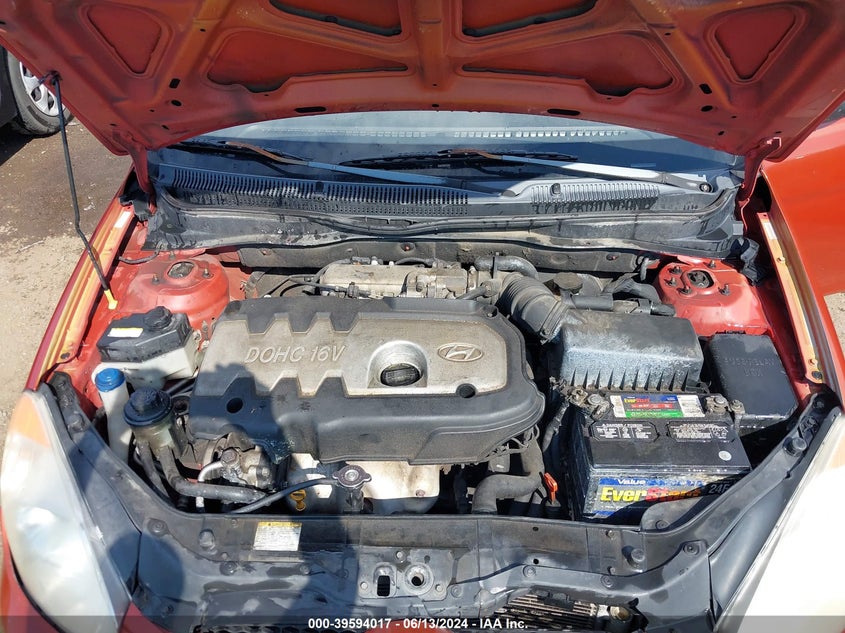 2008 Hyundai Accent Gs VIN: KMHCM36C98U057074 Lot: 39594017