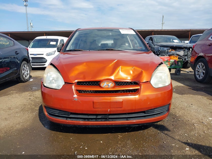 2008 Hyundai Accent Gs VIN: KMHCM36C98U057074 Lot: 39594017