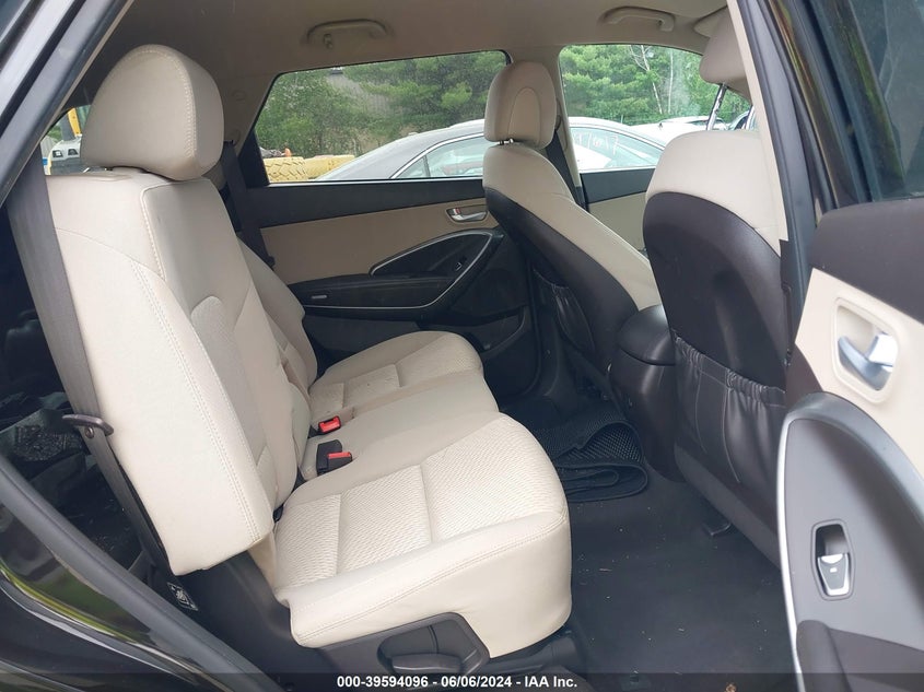 2017 Hyundai Santa Fe Se VIN: KM8SMDHF6HU225133 Lot: 39594096