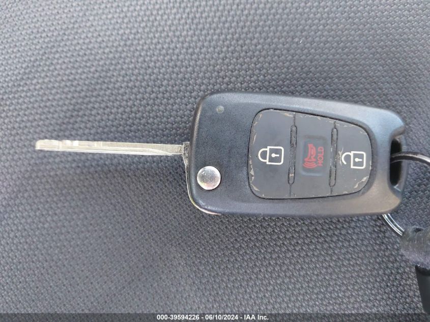 2011 Kia Soul + VIN: KNDJT2A26B7348662 Lot: 39594226