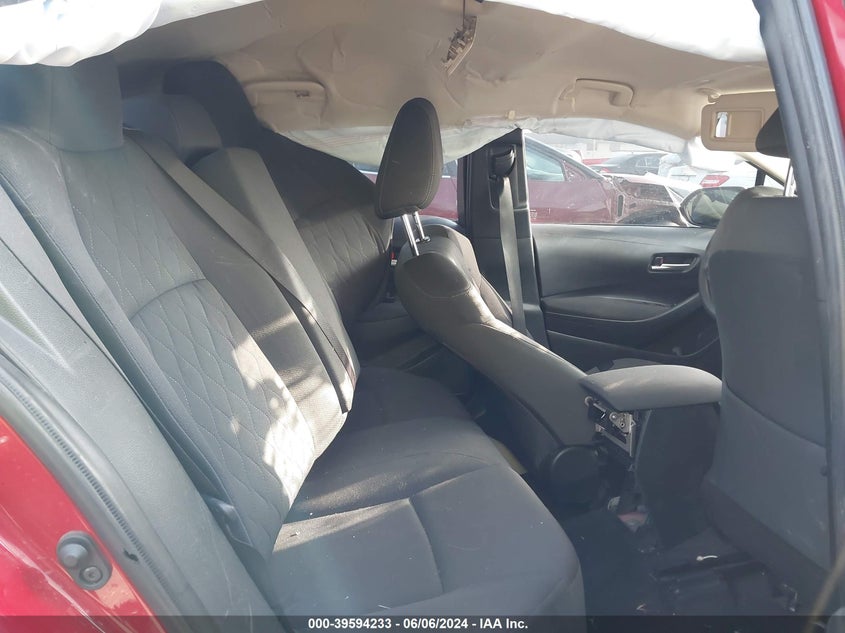 2020 TOYOTA COROLLA LE - JTDEPRAE0LJ106687