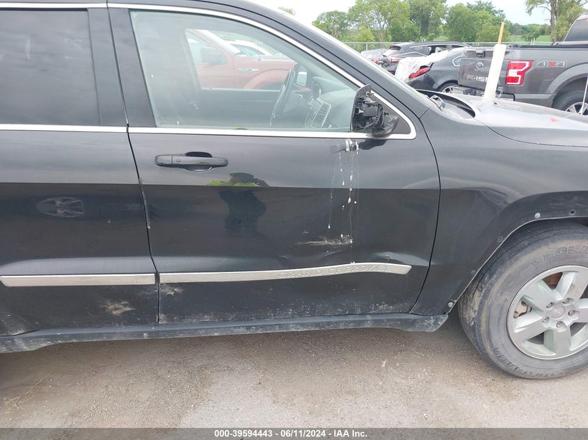 2012 Jeep Grand Cherokee Laredo VIN: 1C4RJFAGOCC318240 Lot: 39594443